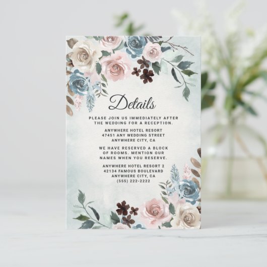 Dusty Blue en Blush Pink Mauve Floral Wedding Informatiekaartje (Staand voorkant)