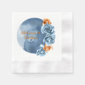 Dusty Blue en Rusty Peony Floral Wedding Servet (Voorkant)
