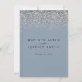 Dusty Blue en Silver Glitter Wedding Invitation Aankondiging (Achterkant)