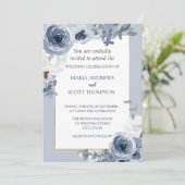 Dusty Blue en White Floral Gold Botanical Weddensc Kaart (Staand voorkant)