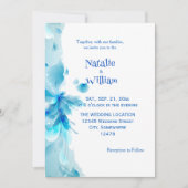 Dusty Blue en White Floral Wedding Invitation Kaart (Voorkant)