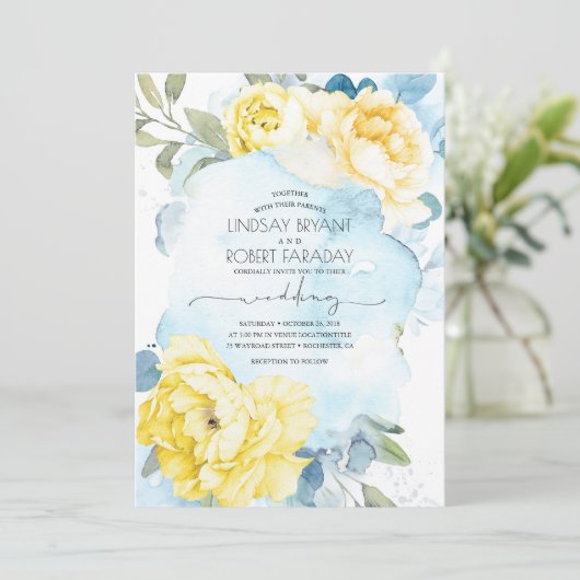 Dusty Blue en Yellow Floral Wedding Invitation Kaart (Staand voorkant)