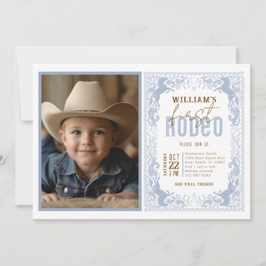 Dusty Blue First Rodeo Fotouitnodiging – Western Kaart (Voorkant)