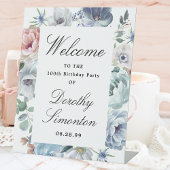 Dusty Blue Floral 100th Birthday Party Welcome Reclamebord Met Voetstuk