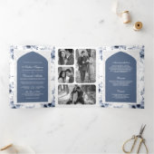 Dusty Blue Floral Alles in één kant Indiase bruilo Drieluik Uitnodiging (Binnen)