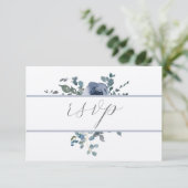 Dusty Blue Floral and Grey Wedding RSVP Kaart (Staand voorkant)