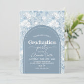 Dusty Blue Floral Arch Graduation Invite Kaart (Staand voorkant)