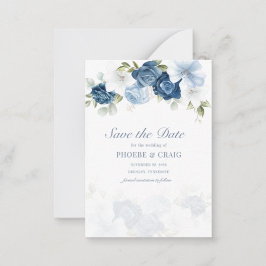 Dusty Blue Floral Bloom Save the Date aankondiging (Voorkant)