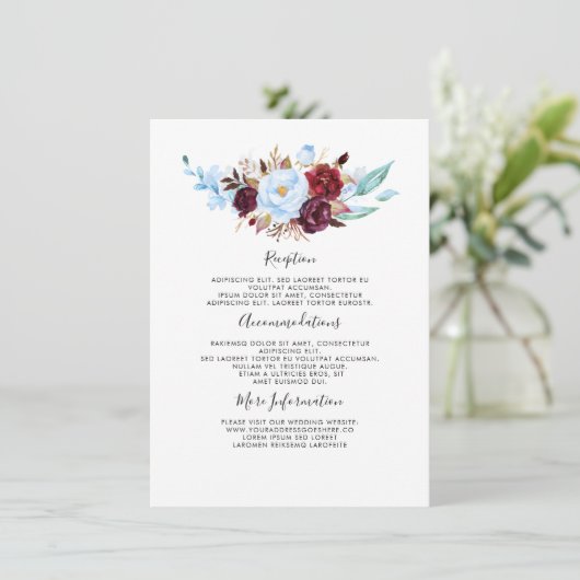 Dusty Blue Floral Bruiloft Informatie Gast Informatiekaartje (Staand voorkant)