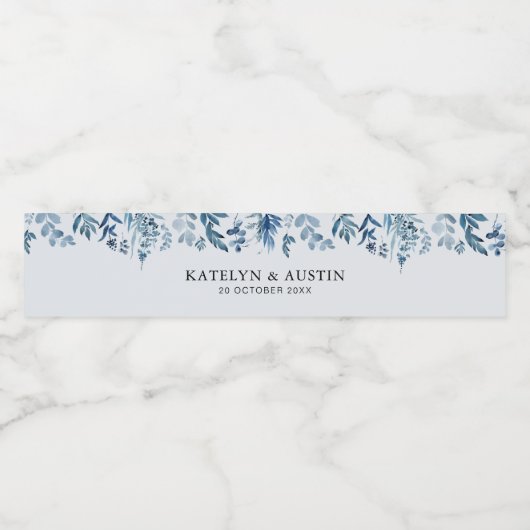 dusty blue floral bruiloft waterfles etiket (Enkel label)