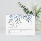 Dusty Blue Floral Chic Script Winter Theme RSVP Informatiekaartje (Staand voorkant)