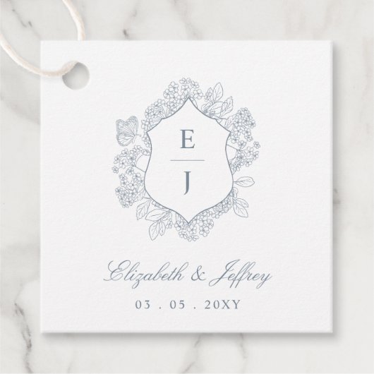 Dusty Blue Floral Crest Monogram Bruiloft Bedankjes Labels (Voorkant)