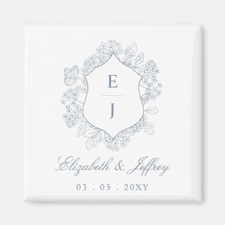 Dusty Blue Floral Crest Monogram Bruiloft Magneet