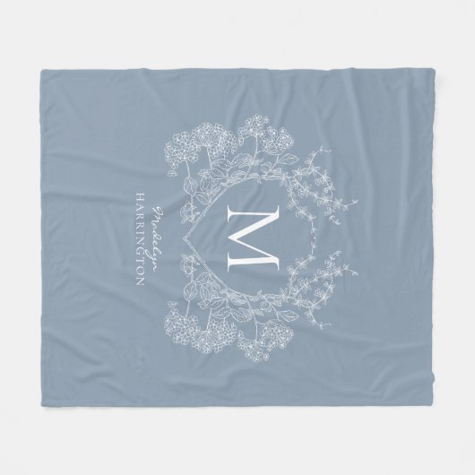  Dusty Blue Floral Crest Monogram Fleece Deken (Voorkant (Horizontaal))