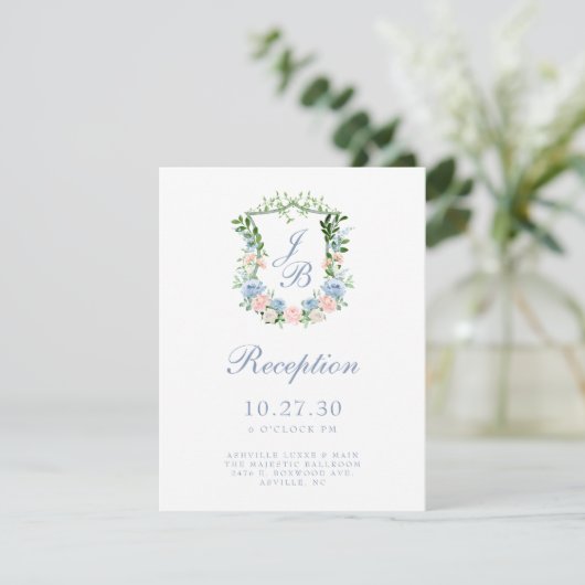 Dusty Blue Floral Crest Wedding Reception Informatiekaartje (Staand voorkant)