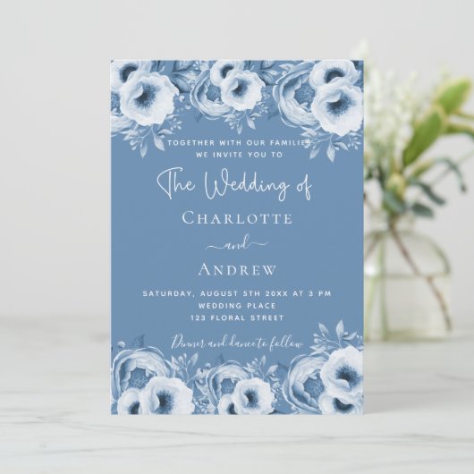 Dusty blue floral elegant script bruiloft kaart (Staand voorkant)