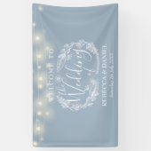 Dusty Blue Floral Garland Script bruiloft Spandoek (Verticaal)