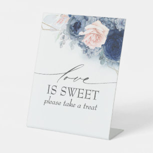 Dusty Blue Floral Love is Sweet Trets Reclamebord Met Voetstuk