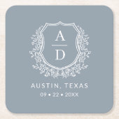 Dusty Blue Floral Monogram Bruiloft Crest Modern Kartonnen Onderzetters (Voorkant)