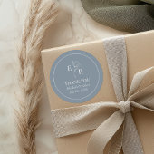 Dusty Blue Floral Monogram Bruiloft Dank u Ronde Sticker