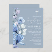 Dusty Blue Floral Monogram Doopuitnodiging Briefkaart (Voorkant / Achterkant)