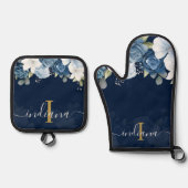 Dusty Blue Floral Monogram Script Naam Personalise Ovenwant & Pannenlap Set (Voorkant)