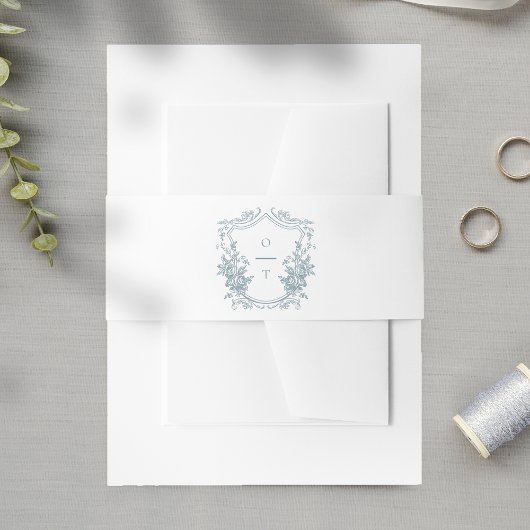 Dusty Blue Floral Monogram Wedding Crest Uitnodigingen Wikkel