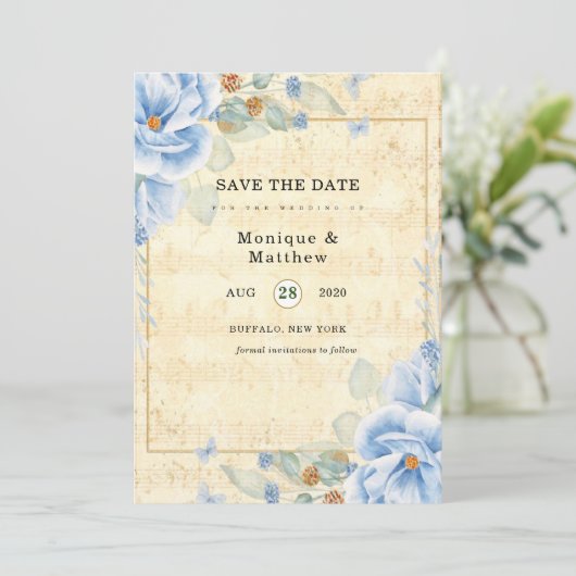 Dusty Blue Floral  Musical Save the Date Kaart (Staand voorkant)