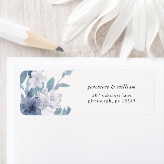 Dusty Blue Floral op Cream trouwadreslabel Etiket (Insitu)