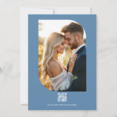 Dusty Blue Floral Photo and QR Code Wedding Kaart (Achterkant)