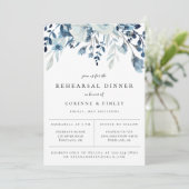 Dusty Blue Floral Rehearsal Dinner Invitation Aankondiging (Staand voorkant)