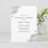 Dusty Blue Floral Rehearsal Dinner Kaart (Staand voorkant)