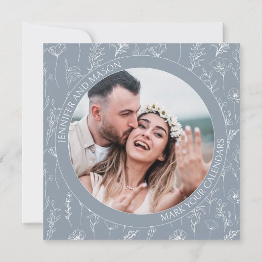 Dusty blue floral Save the Date fotouitnodiging (Achterkant)