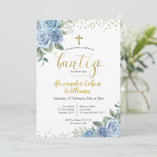 Dusty Blue Floral Spanish Boy Bautizo Invitation Kaart (Staand voorkant)