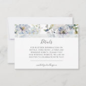 Dusty Blue Floral Wedding Enclosure Kaart (Achterkant)
