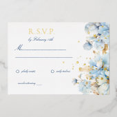 Dusty Blue Floral Wedding RSVP Folie Uitnodiging (Voorkant)