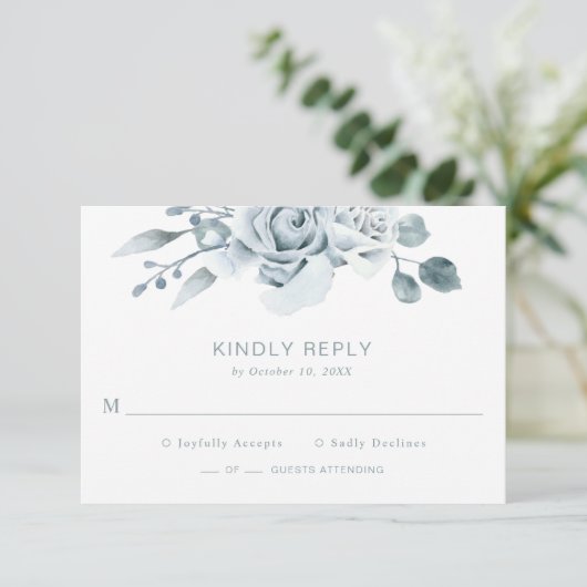 Dusty Blue Floral Wedding RSVP Kaartje (Staand voorkant)