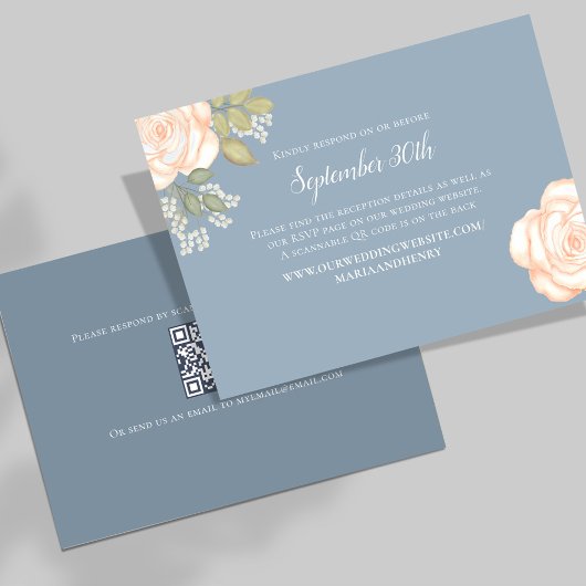 Dusty Blue Floral Wedding RSVP QR Code Kaartje