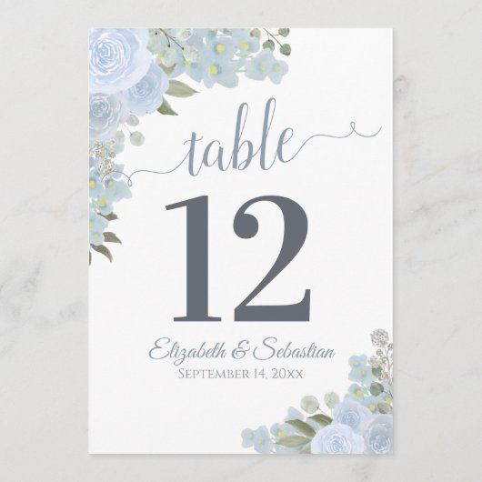 Dusty Blue Floral Wedding Table Number Kaart (Achterkant)