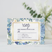 Dusty Blue Floral Wreath Greenery Wedding RSVP Kaartje (Staand voorkant)