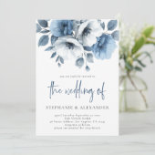 Dusty Blue Florals Script QR Code Bruiloft Kaart (Staand voorkant)