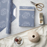 Dusty Blue Flourish Wedding Wrapping Paper Cadeaupapier<br><div class="desc">Wrap giften voor de bruid en groom met een rol van Dusty Blue Flourish Wedding Wrapping Paper. Het papierontwerp voor de onmiddellijke verpakking is voorzien van een elegante bladachtige bloei met een passende gekleurde achtergrond. Extra trouwbenodigdheden en geschenken zijn ook bij dit ontwerp beschikbaar.</div>