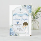 Dusty Blue Flowers Jongen Eerste Heilige Communie Kaart (Staand voorkant)