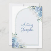 Dusty Blue Flowers Jongen Eerste Heilige Communie Kaart (Achterkant)