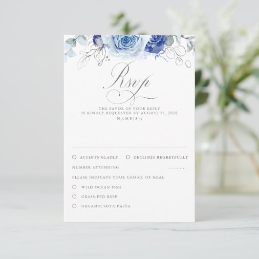 Dusty Blue Flowers Wedding RSVP (Staand voorkant)