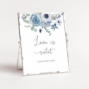 Dusty Blue Foral Love is lief, neem een traktatie Poster