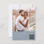 Dusty Blue Foto QR-code Bruiloft Minimalist Kaart (Achterkant)
