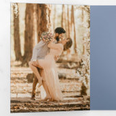 Dusty Blue Franse Victoriaans QR Code Fotobruiloft Drieluik Uitnodiging (Binnenzijde eerst)