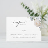 Dusty Blue Garden Floral Wedding RSVP Kaartje (Staand voorkant)