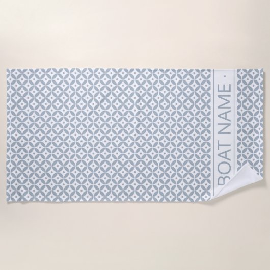 Dusty Blue Geometric Pattern. Aangepaste botnaam Strandlaken (Voorkant)